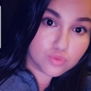 Meet your Posher, Pilar